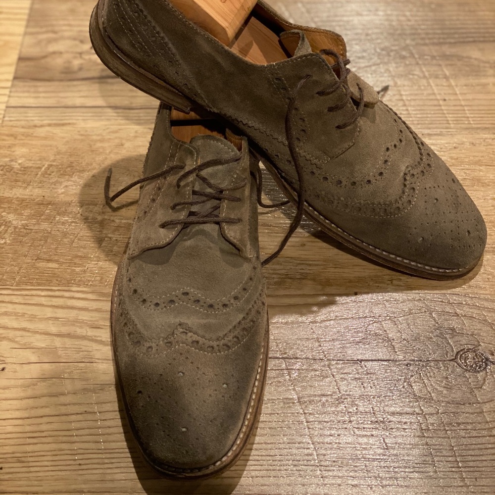 Johnston & Murphy handcrafted suede men’s shoe